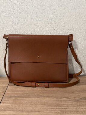 Esby leather cross-body bag